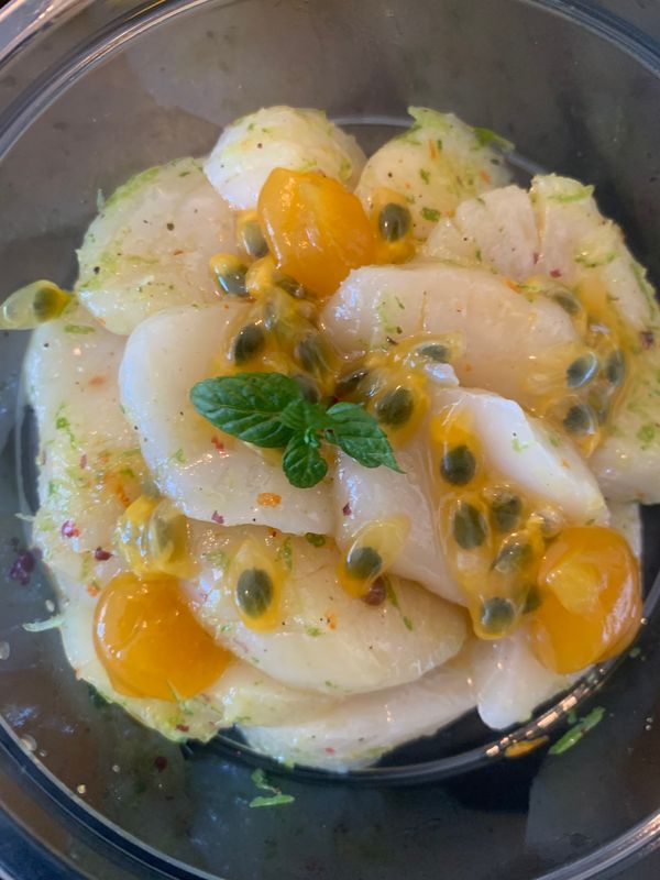 Noix de Saint-Jacques gravlax et fruit de la passion