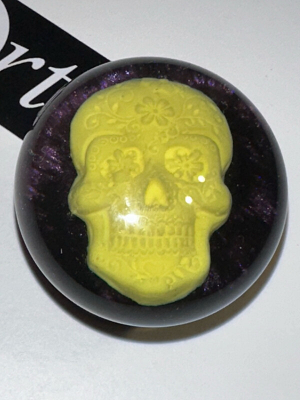 Skull Yellow on Purple Pearl T5 - T6