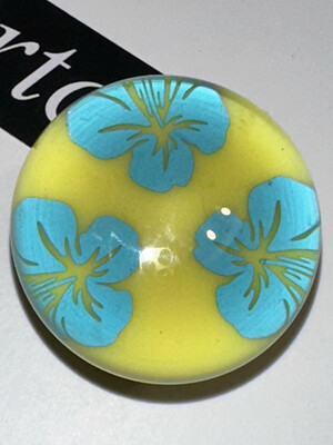 Hibiscus Flowers on Yellow 1 T5 - T6