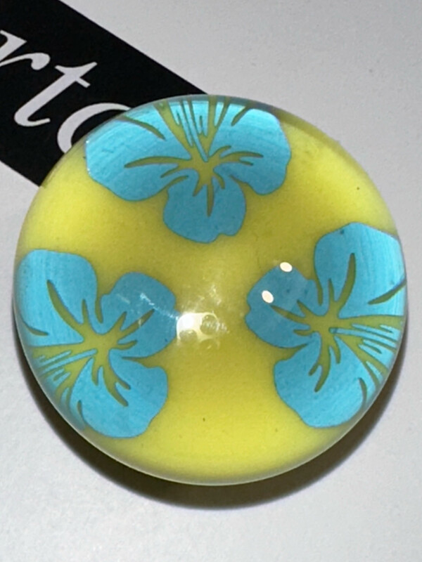 Hibiscus Flowers on Yellow 1 T5 - T6