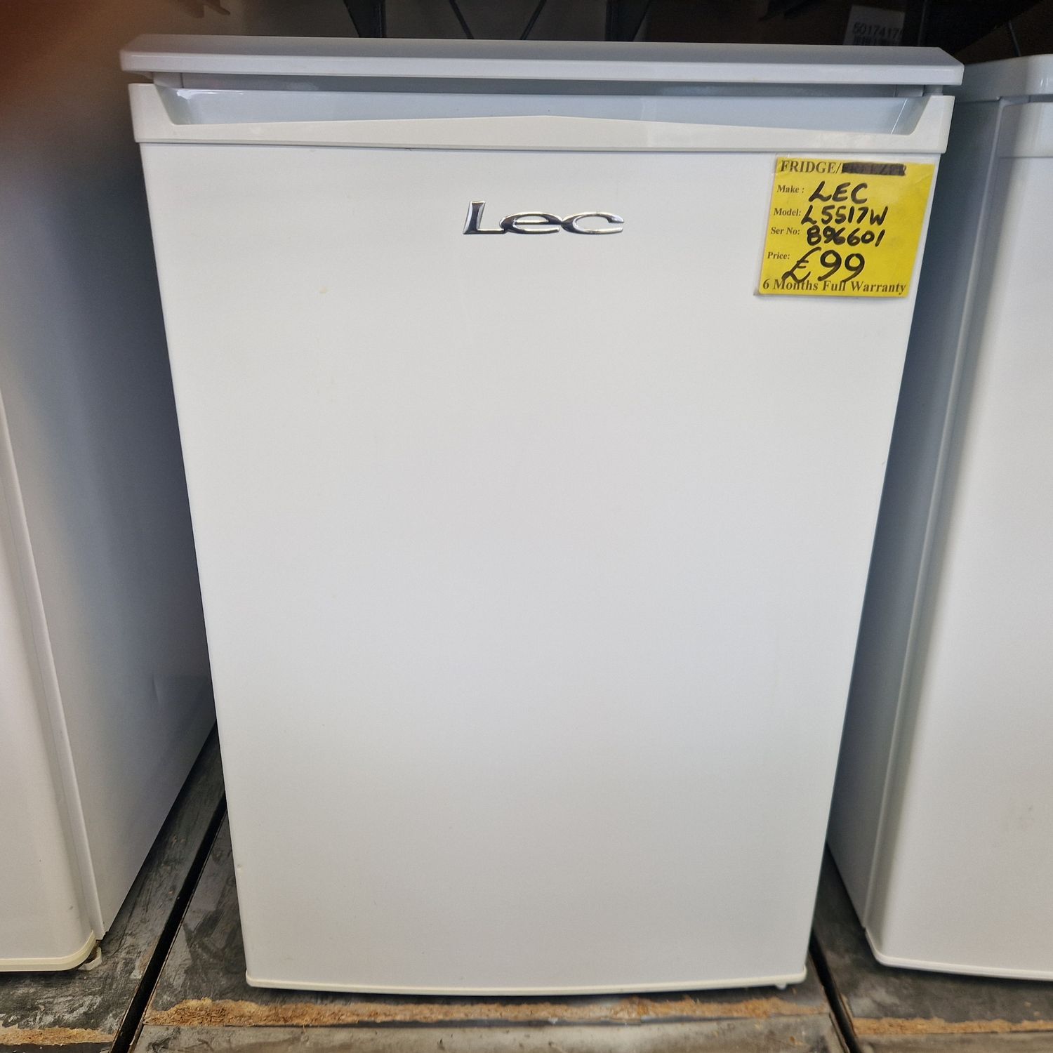 LEC LARDER FRIDGE UNDER WORKTOP  L5517 85 CM TALL, 55 CM WIDE