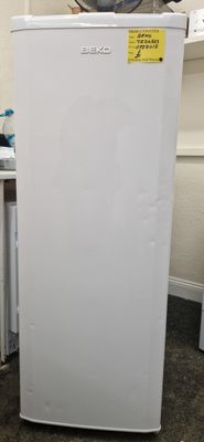 BEKO TALL FREEZER A CLASS 144CM TALL 55CM WIDE TZDA503