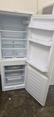 HOTPOINT FIRST EDITION FRIDGE FREEZER&nbsp; 156 CM TALL, 55CM&nbsp;WIDE MODEL NRFAA50