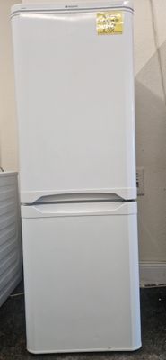 HOTPOINT FIRST EDITION FRIDGE FREEZER&nbsp; 156 CM TALL, 55CM&nbsp;WIDE MODEL NRFAA50