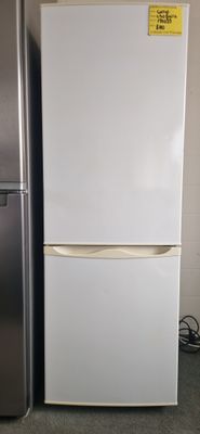 CURRY'S  ESSENTIALS FRIDGE FREEZER 141CM TALL 50CM WIDE MODEL C50BW16