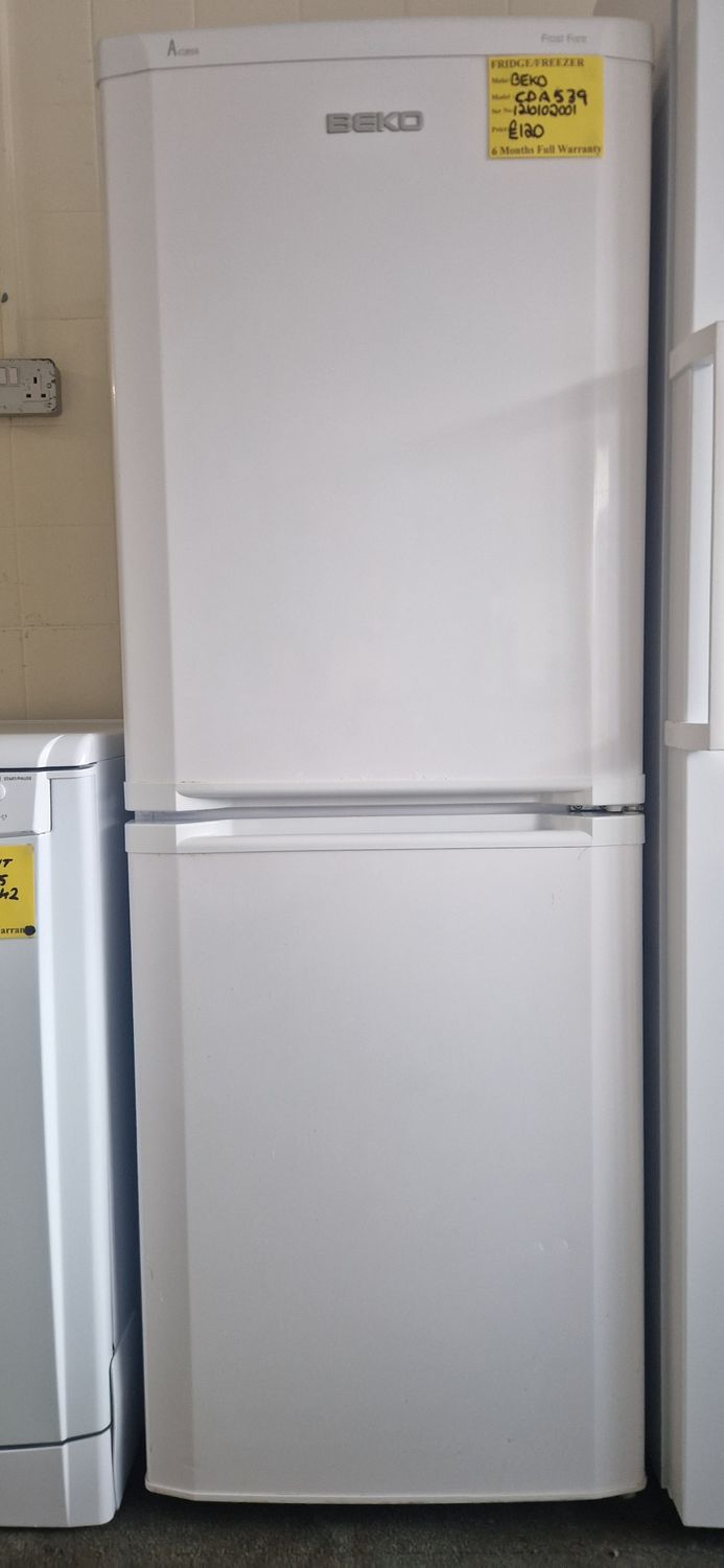 BEKO WHITE FROSTFREE A CLASS RATED FRIDGE FREEZER 152CM TALL 55CM WIDE CDA539F