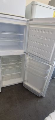 BEKO FRIDGE FREEZER BOX FREEZER ON TOP 136CM TALL, 55 CM WIDE MODEL TDA531