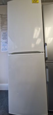 BOSCH TALL FROSTFREE FRIDGE FREEZER 185CM TALL, 60 CM&nbsp;WIDE MODEL KGN34V