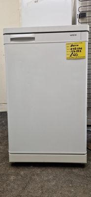 BOSCH UNDER COUNTER LARDER FRIDGE 85 CM TALL, 50 CM WIDE MODEL KTR1544