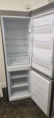 HOTPOINT GREY/ SILVER TALL FROSTFREE FRIDGE FREEZER&nbsp; 187 CM TALL, 60CM&nbsp;WIDE MODEL H1NT811E