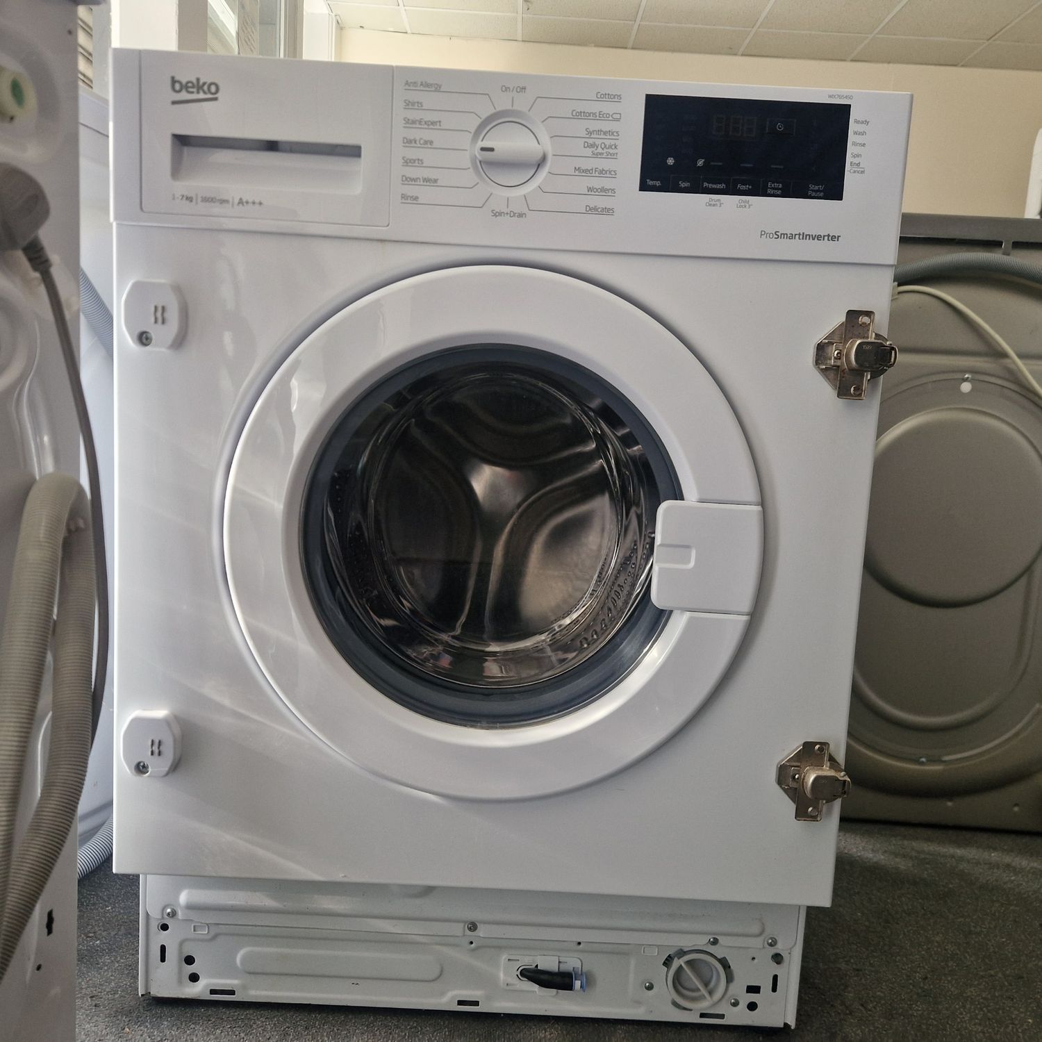 BEKO INTEGRATED WASHING MACHINE KG MODEL WIX765450