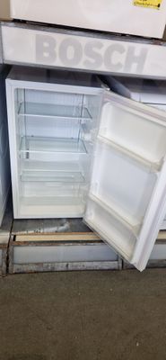 FRIDGEMASTER SLIMLINE LARDER FRIDGE UNDER WORKTOP   85 CM TALL, 38 CM WIDE MODEL MUL4892