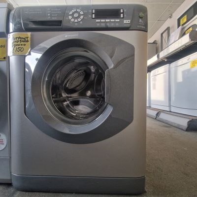 HOTPOINT GRAPHITE GREY WASHING MACHINE ULTIMA 8KG 1400 SPIN MODEL WMD940