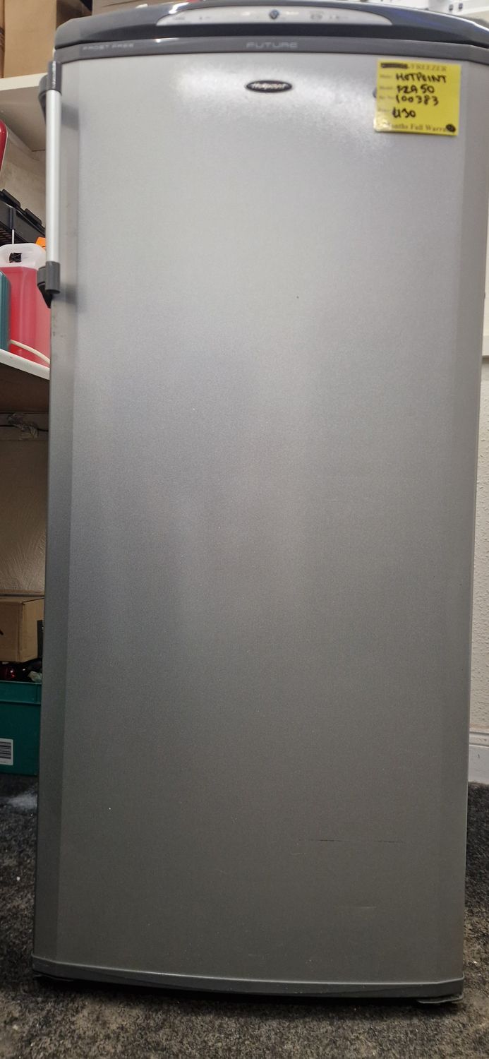 HOTPOINT GRAPHITE GREY FROSTFREE TALL FREEZER 134CM TALL, 60CM&nbsp;WIDE MODEL FZA50
