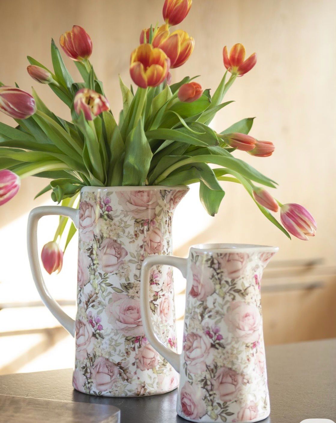 Pichet aux roses 2 litres 