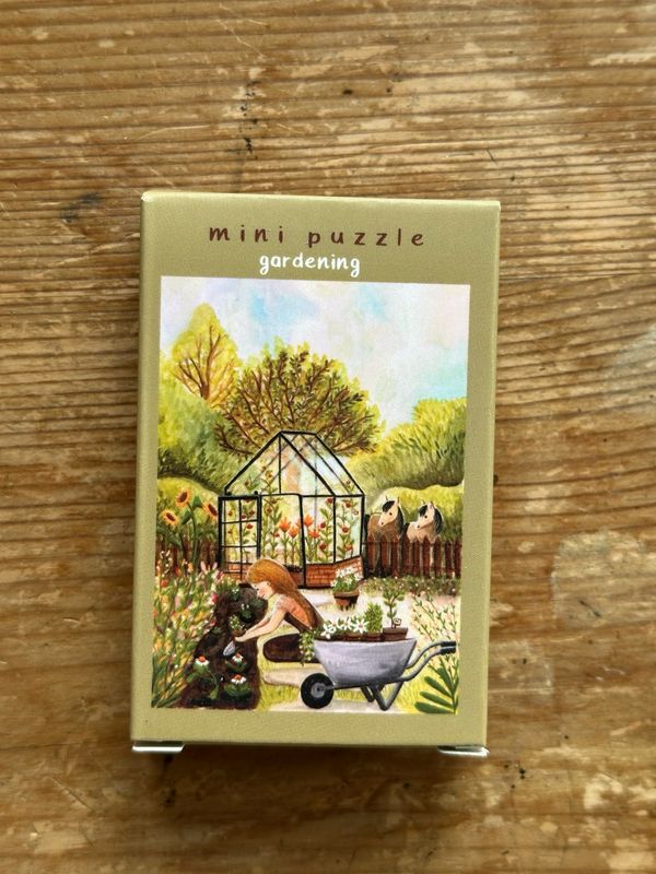 Mini puzzle Esther bennink gardening 