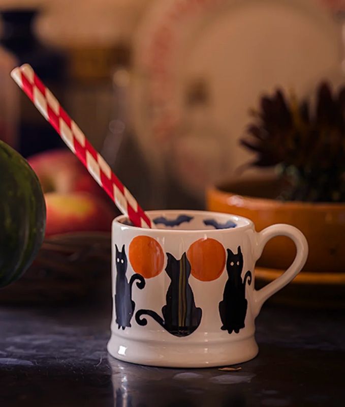 Small mug Halloween cat’s