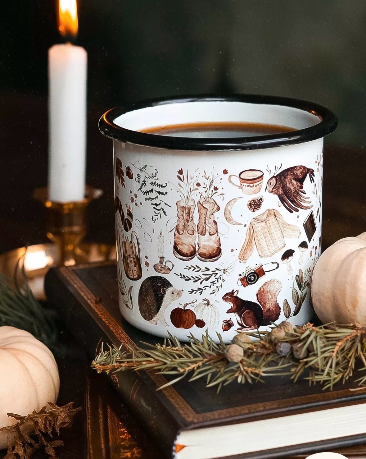 Mug de créateur dans les bois 