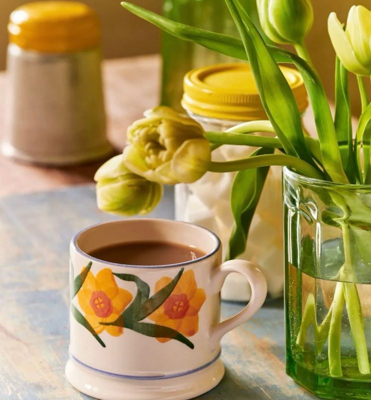 Small mug Daffodils