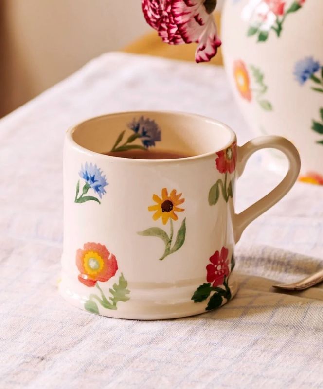 Small mug poppies