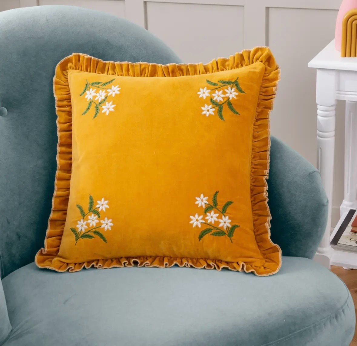 Coussin velours brodé 50/50