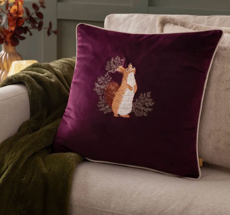 Coussin brodé velours 50/50