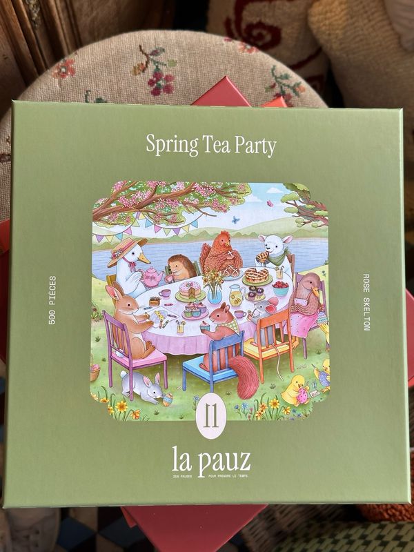Puzzle spring tea party Puzzle spring tea party