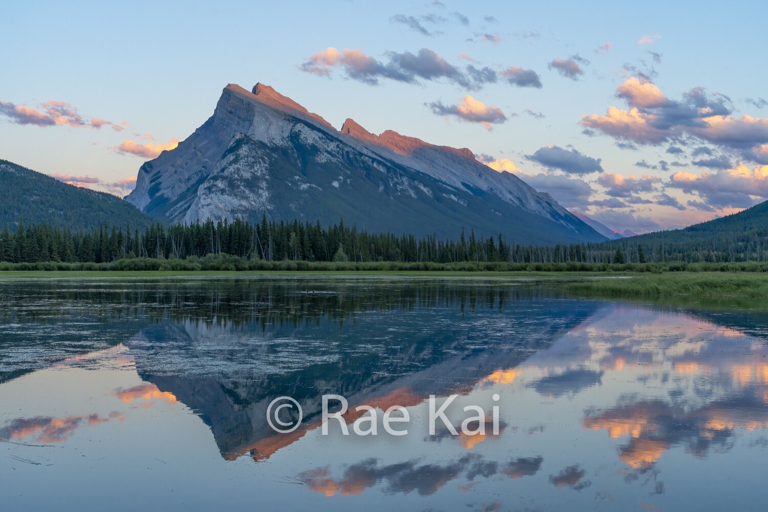Rundle&#39;s Last Light-Traditional Photo