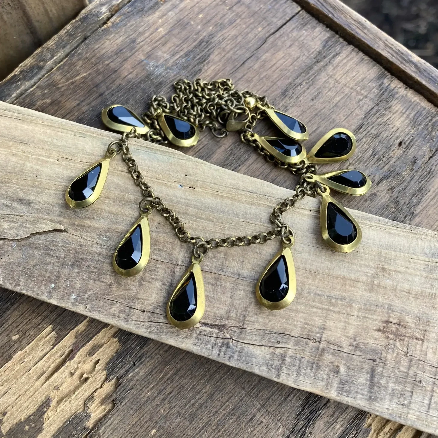 black teardrop choker