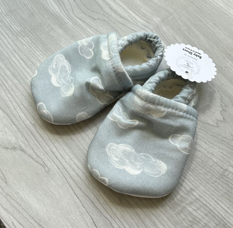 Baby Shoes, Clouds