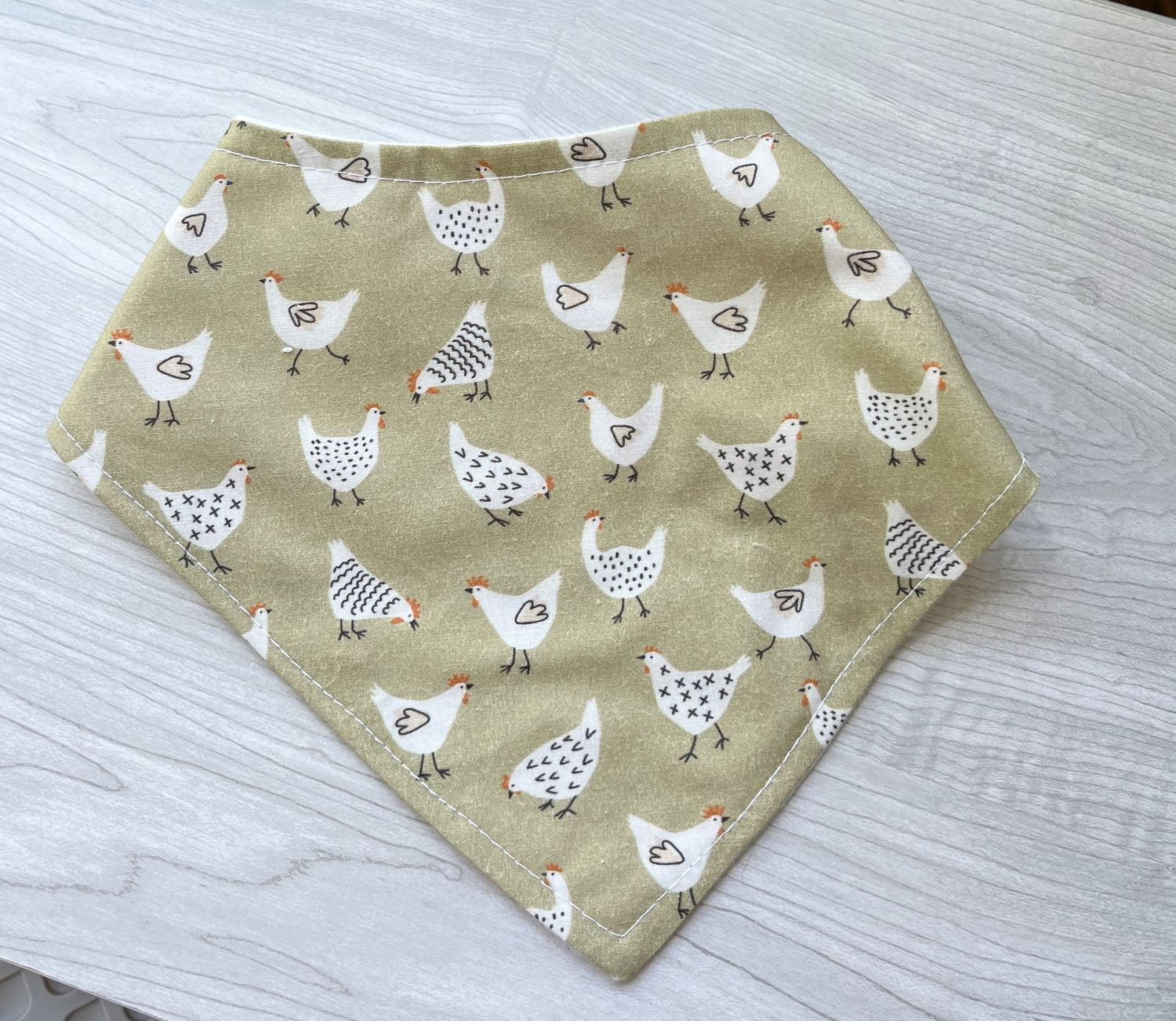 Bandana Bib, Chickens