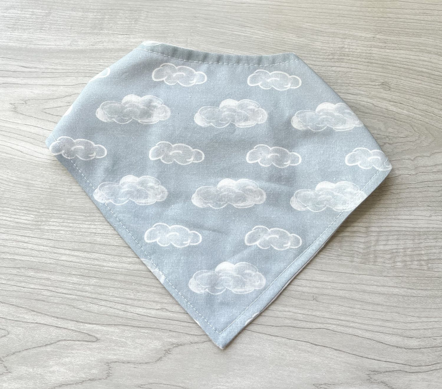 Bandana Bib, Clouds