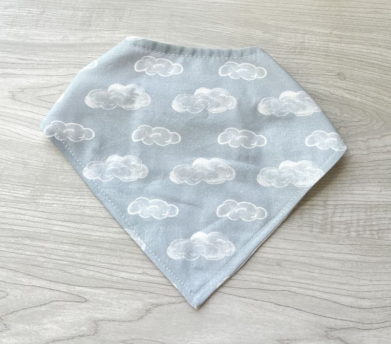 Bandana Bib, Clouds