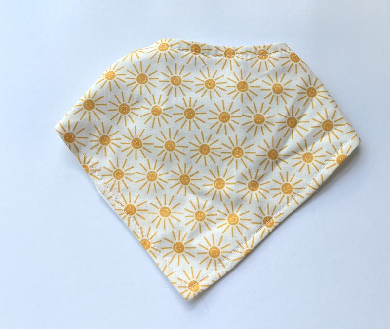 Bandana Bib, Suns