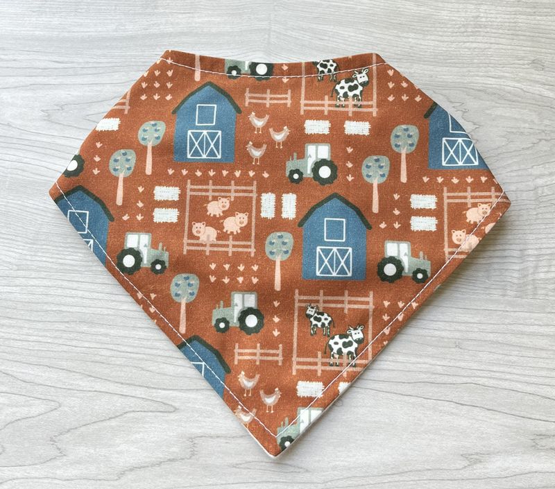 Bandana Bib, Farm
