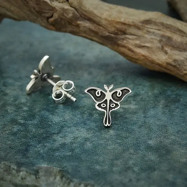 Luna Moth Posts