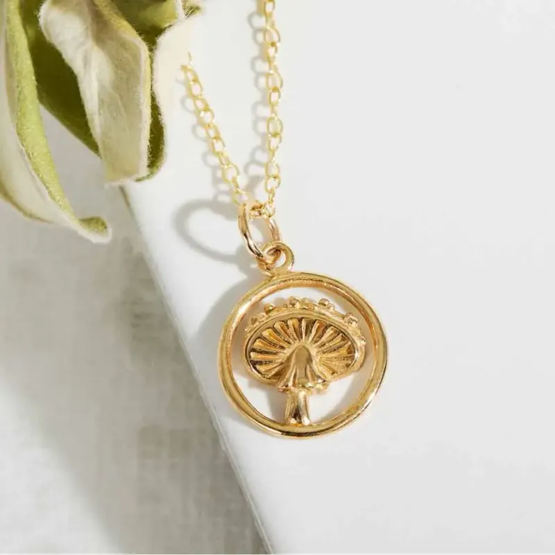 Bronze Ag. Mushroom Neck. Bronze Ag. Mushroom Neck.
