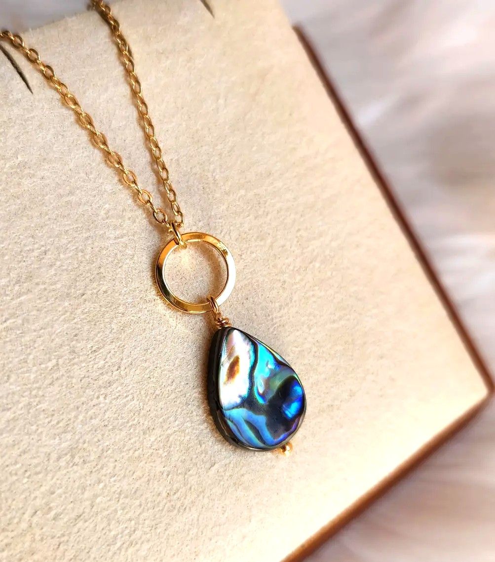 Abalone Small Circle Necklace Abalone Small Circle Necklace