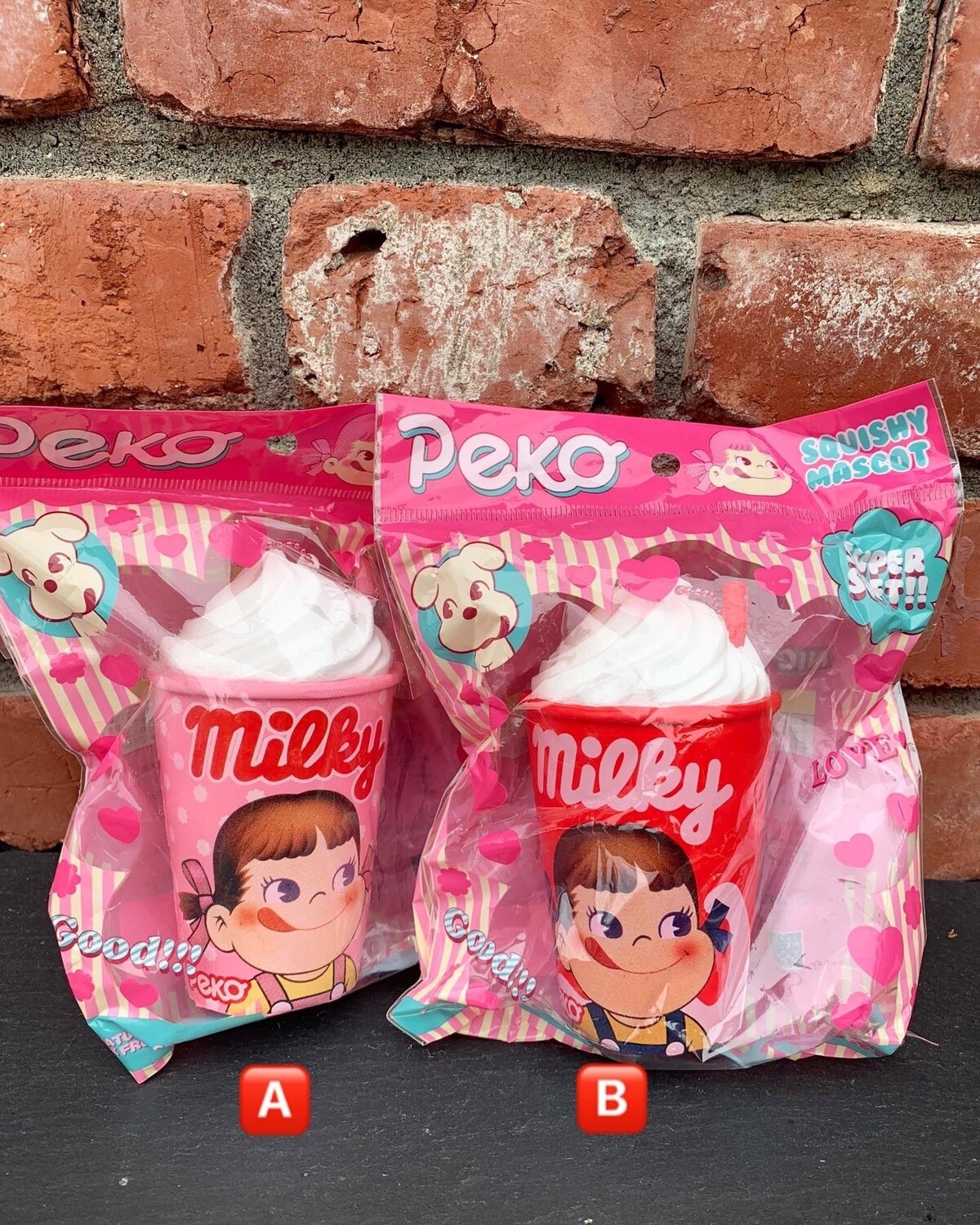 Japan Sanrio / NIC Peko Milky Milk Shake Squishy