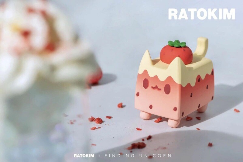 RATOKIM Drinking Box Cat - Strawberry Milk