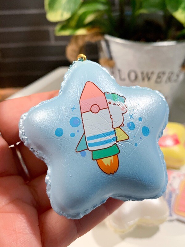 Poli Star Mini Macaron Squishy