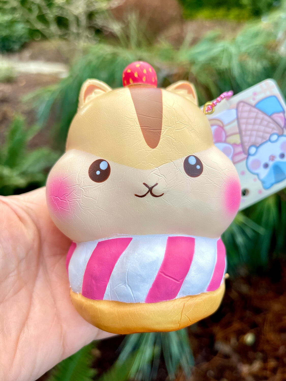Poli Hamster Cream Puff Squishy Toy