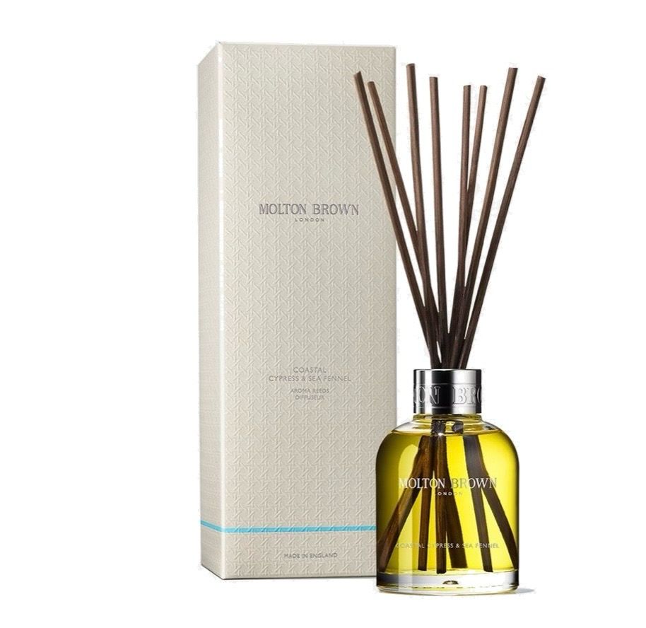 Molton Brown Coastal Cypress & Sea Fennel Aroma Reeds Diffuser 150ml Molton Brown Coastal Cypress & Sea Fennel Aroma Reeds Diffuser 150ml