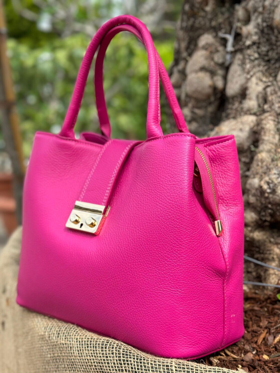 Lederhandtasche mit Schnalle, pink Lederhandtasche mit Schnalle, pink