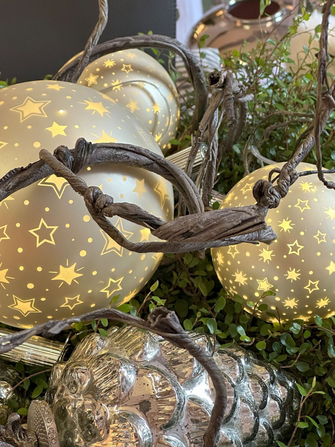 LED Glas-Kugelhänger, creme-gold, mittel LED Glas-Kugelhänger, creme-gold, mittel