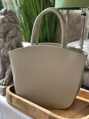 Handtasche
