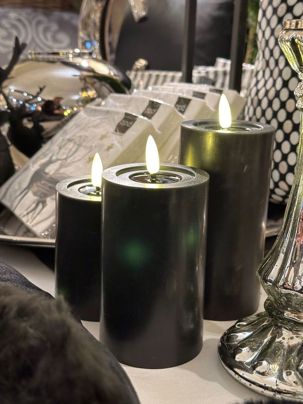 LED Kerze, schwarz, mittel 12,5cm LED Kerze, schwarz, mittel 12,5cm