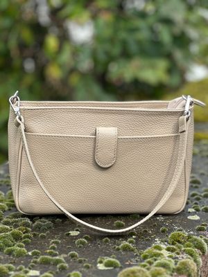 Kleine Schultertasche m. Magnetfach vorne, milchkaffee