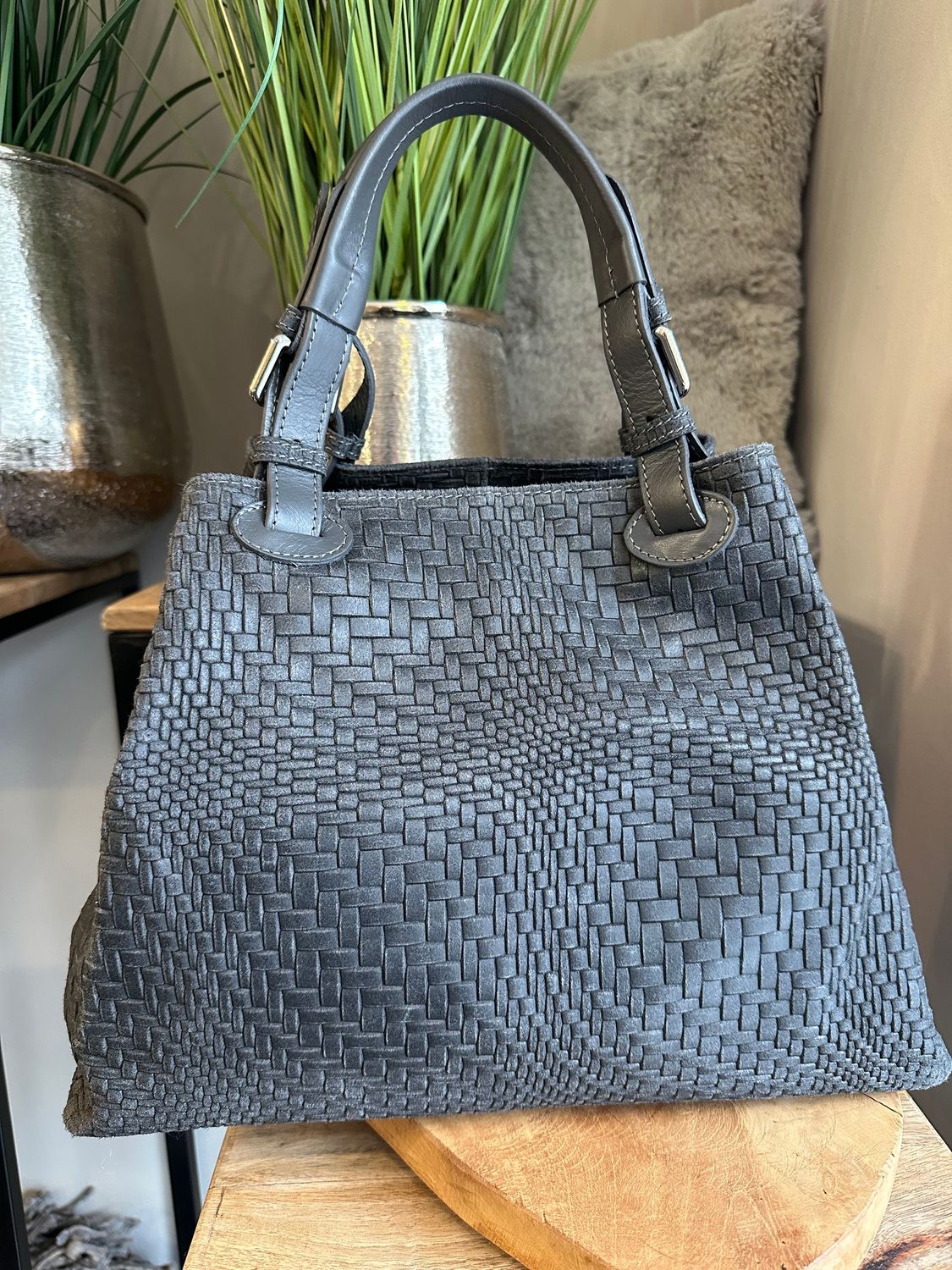 Handtasche, geflochten, klein, dunkelgrau Handtasche, geflochten, klein, dunkelgrau