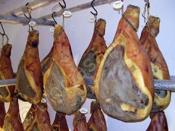 Prosciutto Crudo Montanaro Stagionato 20-30 mesi Prosciutto Crudo Montanaro Stagionato 20-30 mesi
